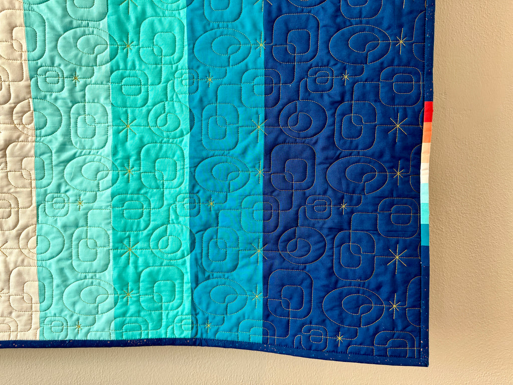 Corner Booth Quilt Pattern (Physical Printed Copy)